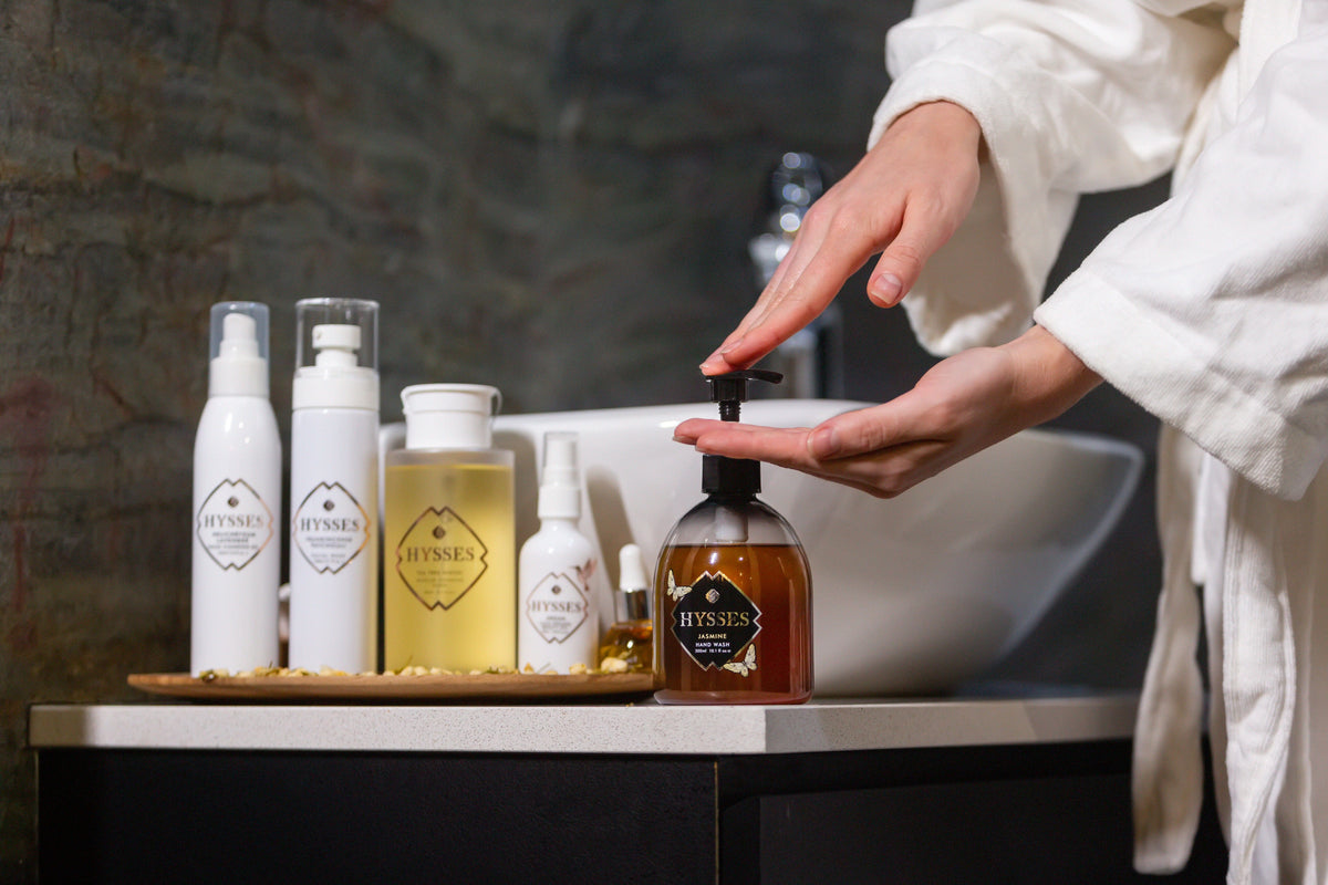 Essential Oils in DIY Skincare: Tips for Safe and Effective Use