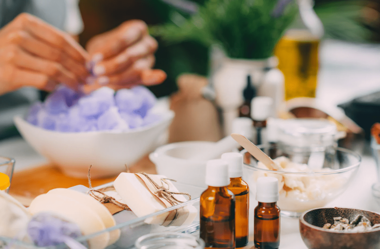 How to Make DIY Scents That Last Longer Using Essential Oils