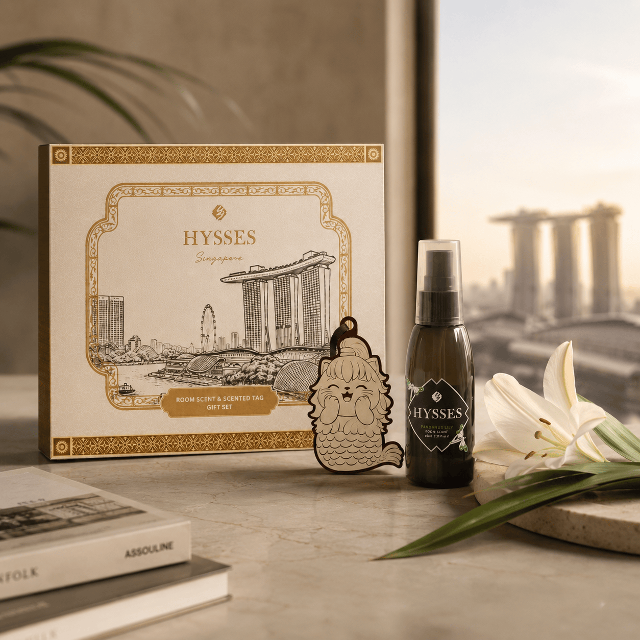 Hysses Singapore Home & Scent Gift Set of 2, Pura Mercat Scented Tag & Room Scent, Pandanus Lily
